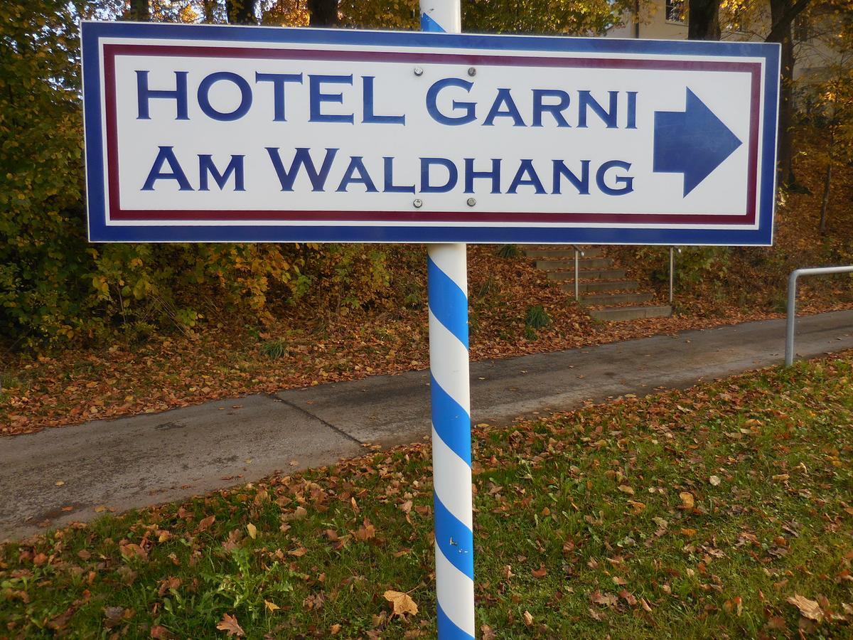 Hotel Garni am Waldhang Gilching Exterior foto